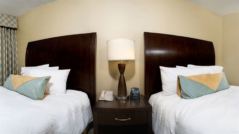 Отель Doubletree By Hilton St Paul Downtown Сент-Пол Экстерьер фото