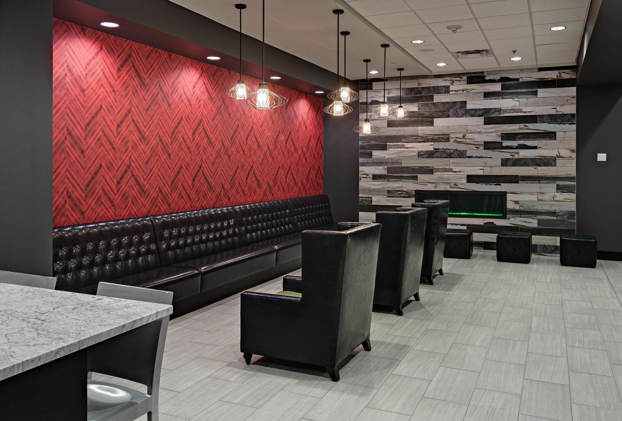 Отель Doubletree By Hilton St Paul Downtown Сент-Пол Экстерьер фото